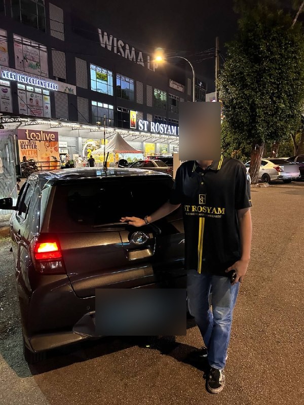 Perodua Axia — KOI handover photo 2